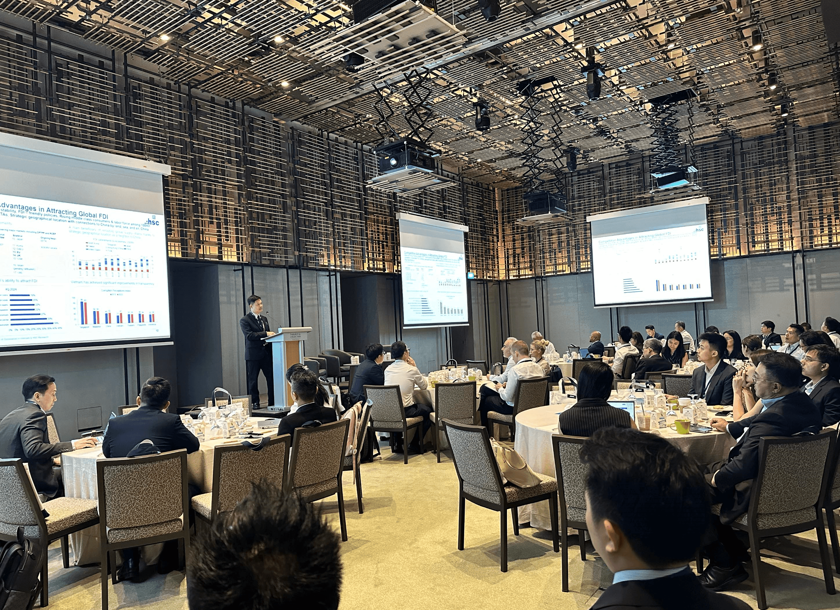 Singapore - Tháng 02/2025